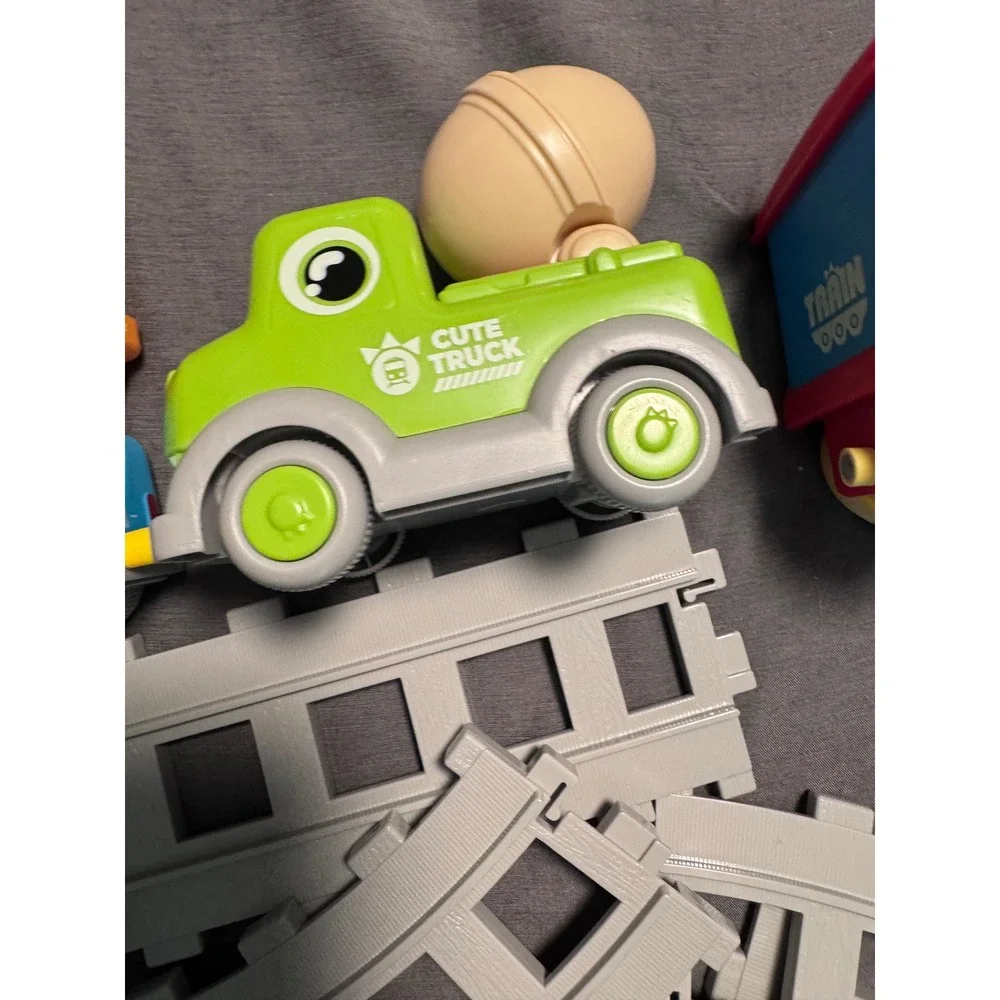 iPlay iLearn Toddler Train Toy Set Magnetic Construction Trucks with Tracks
